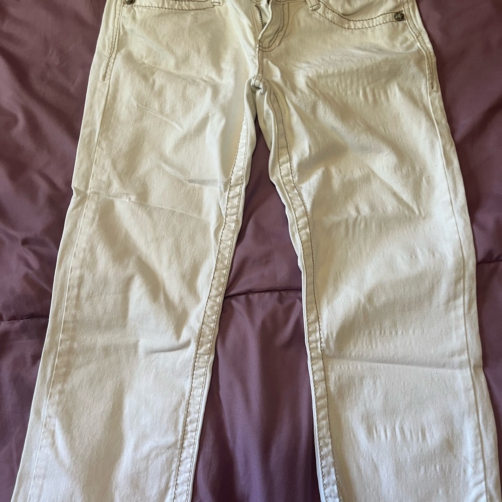 White Straight Leg Jeans with Classic Fit
